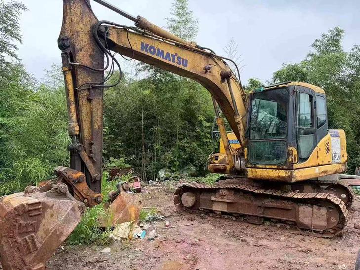 Buy Komatsu PC110-7 Used Excavator / 1