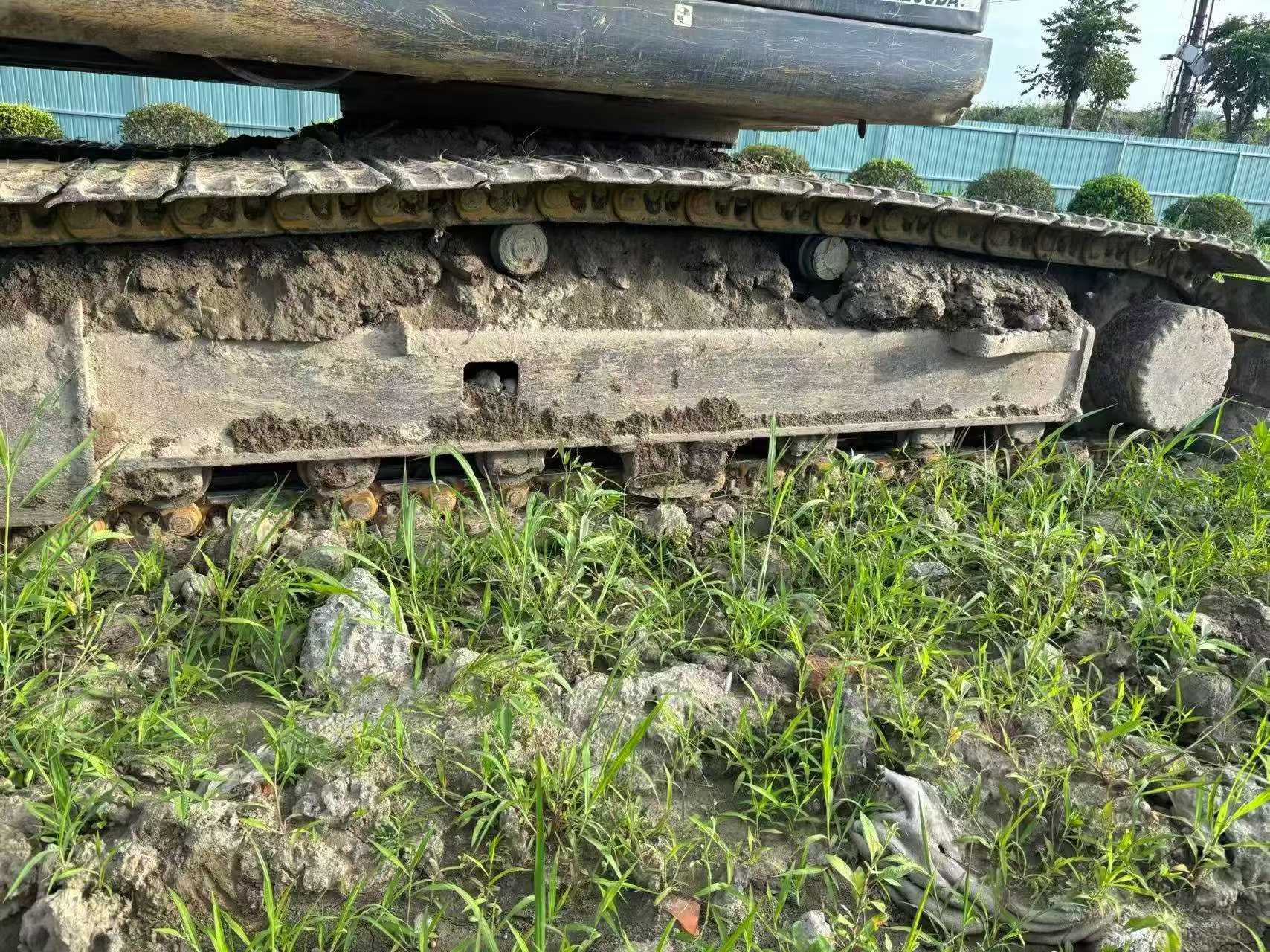 Buy XCMG XE200 Used Excavator / 9