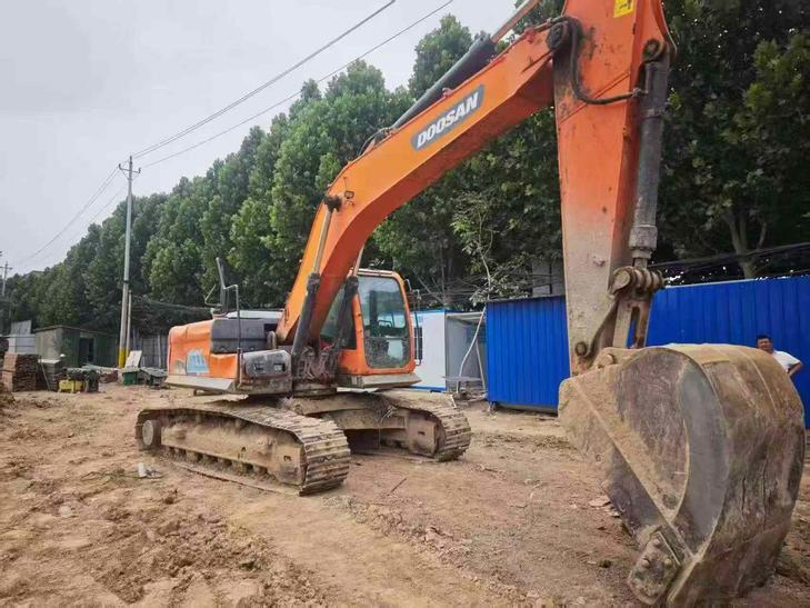 Buy Doosan DX230LC Used Excavator / 1