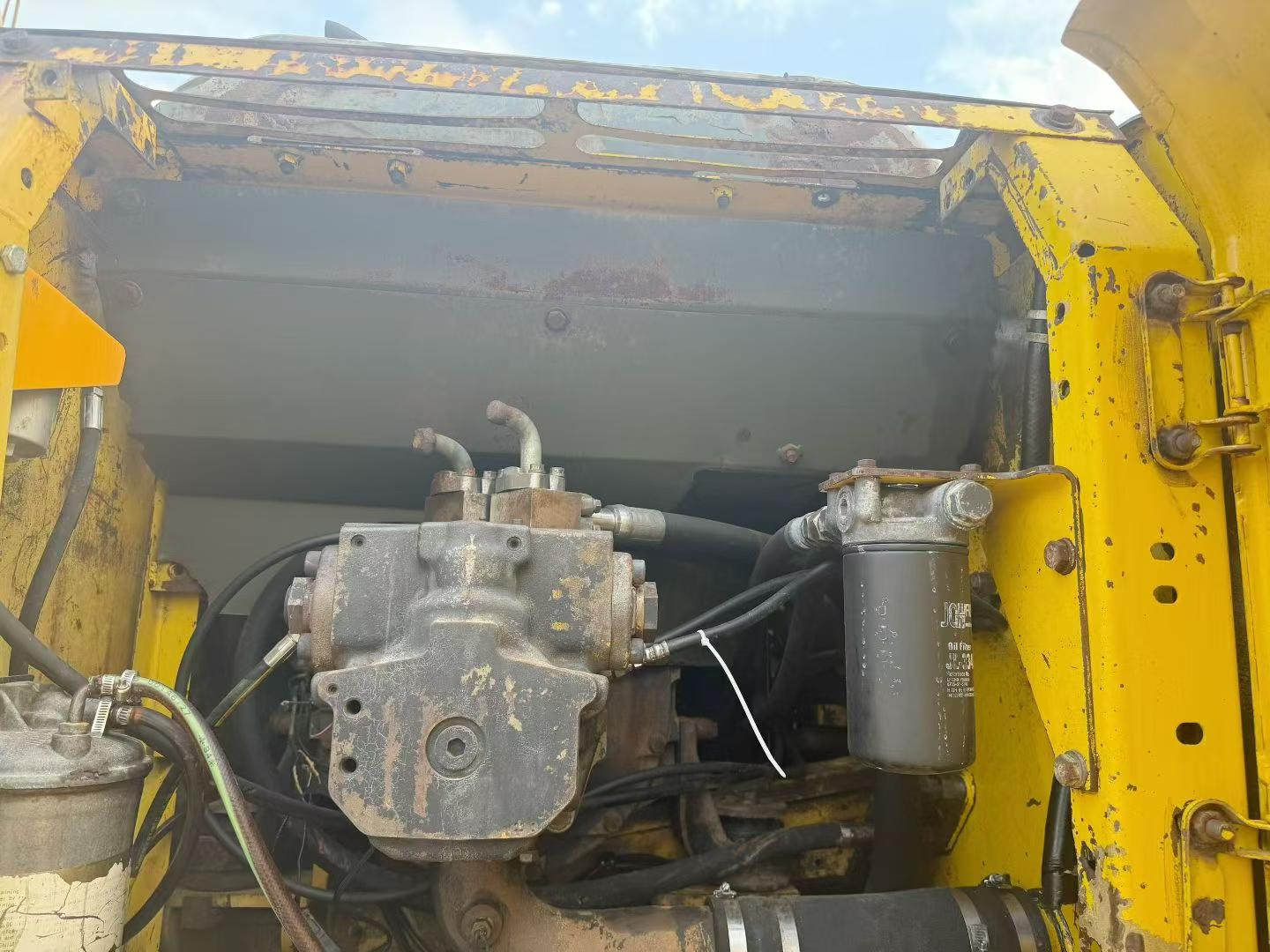 Buy Komatsu PC200-7 Used Excavator / 7