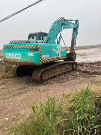 Buy Kobelco SK200 Used Excavator / 4 Buy Kobelco SK200 Used Excavator / 4