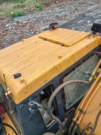 Buy Hyundai R215VS Used Excavator / 4 Buy Hyundai R215VS Used Excavator / 4