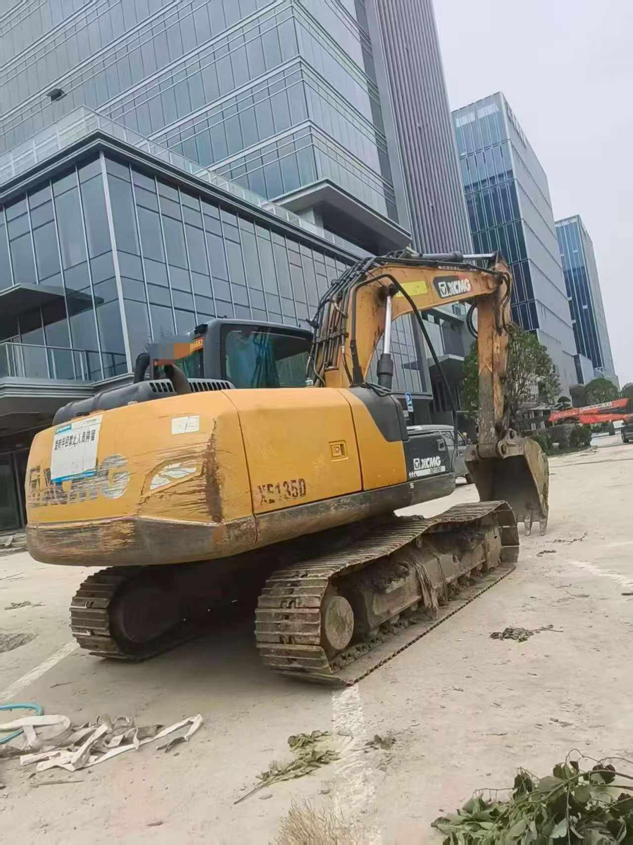 Buy XCMG XE135B Used Excavator / 2