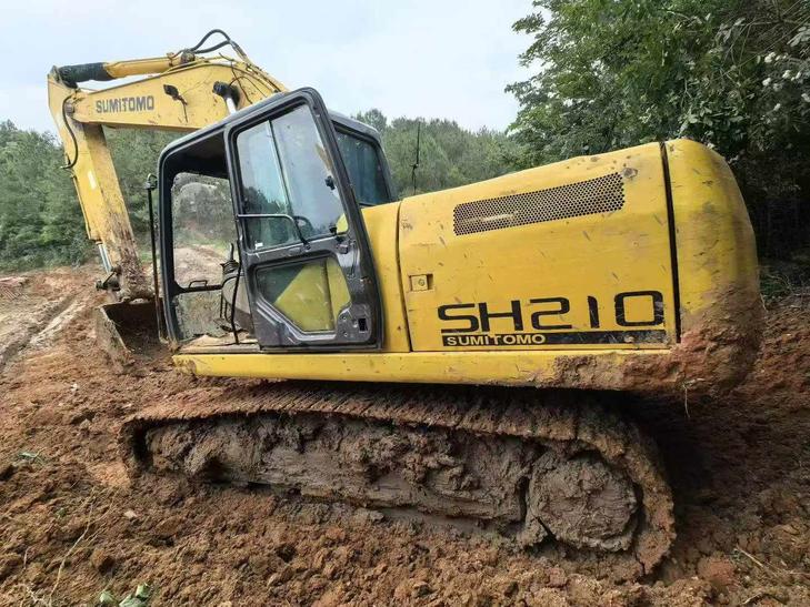 Buy Sumitomo SH210-5 Used Excavator / 1