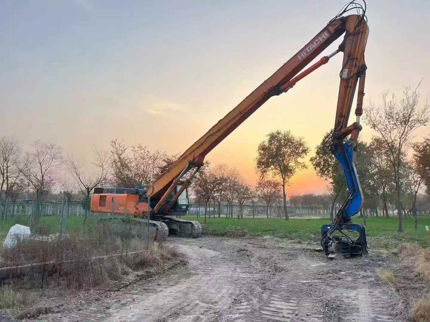 Buy Hitachi ZX450 Used Excavator / 2