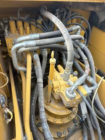 Buy Caterpillar 323D2L Used Excavator / 7 Buy Caterpillar 323D2L Used Excavator / 7