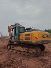 Buy XCMG XE200 Used Excavator / 2 Buy XCMG XE200 Used Excavator / 2