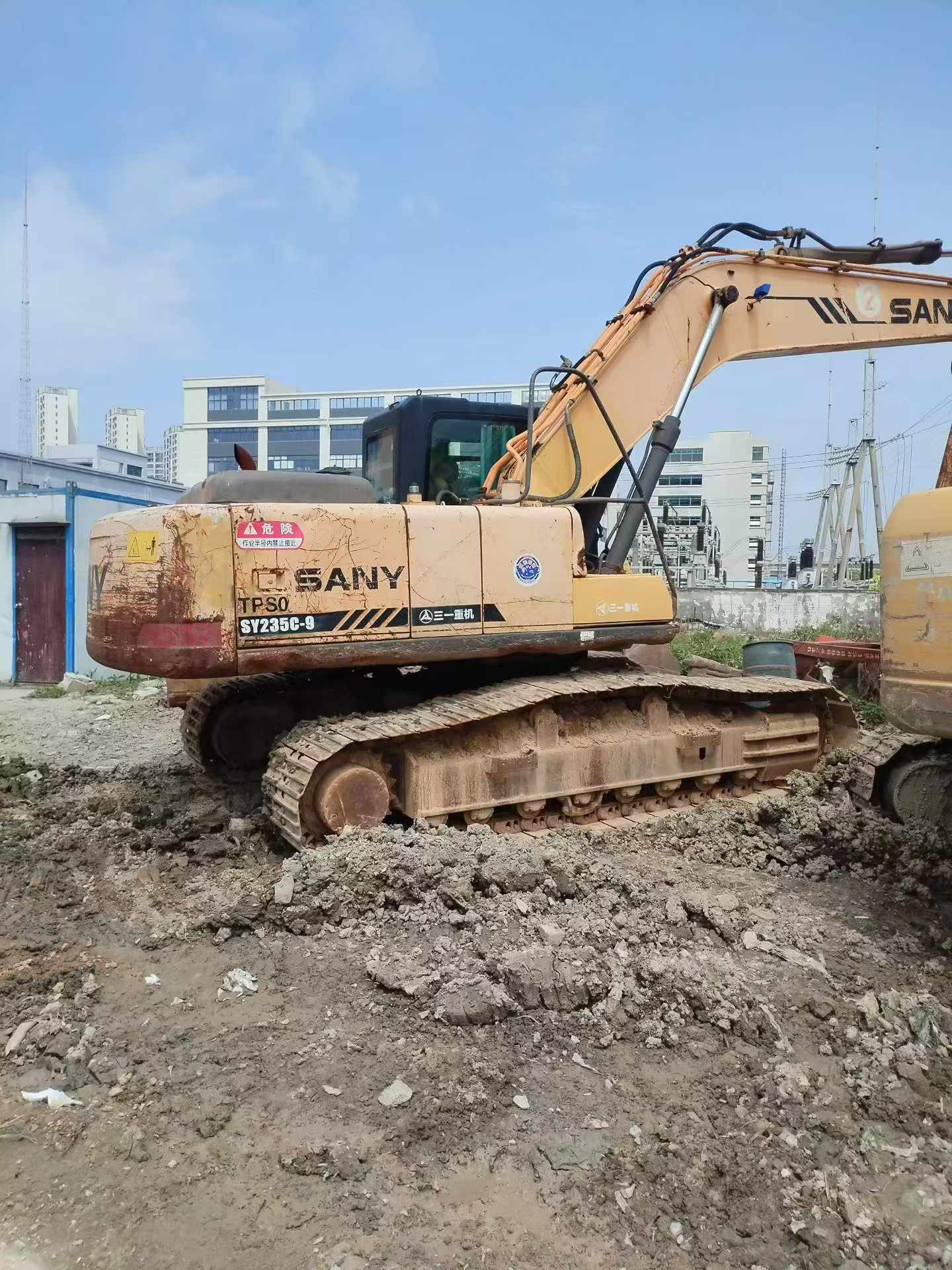 Buy Sany SY215C Used Excavator / 3