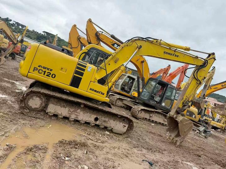 Buy Komatsu PC120-6E Used Excavator / 1