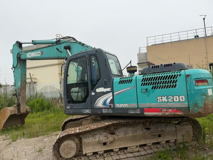 Buy Kobelco SK2008 Used Excavator / 1