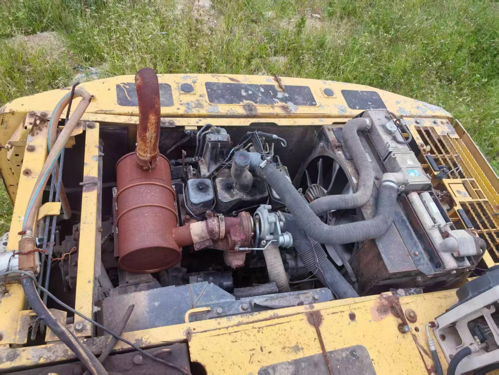 Buy Komatsu PC160-7 Used Excavator / 3