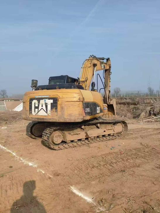 Buy Caterpillar M318 Used Excavator / 1