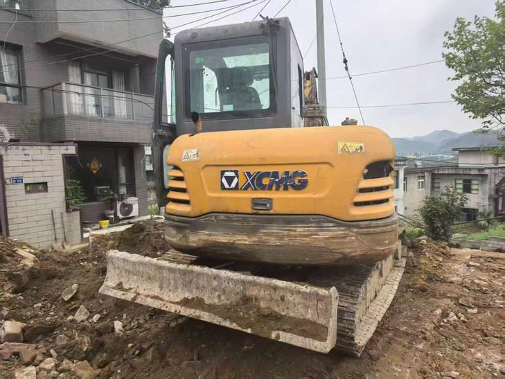 Buy XCMG XE55D Used Excavator / 1