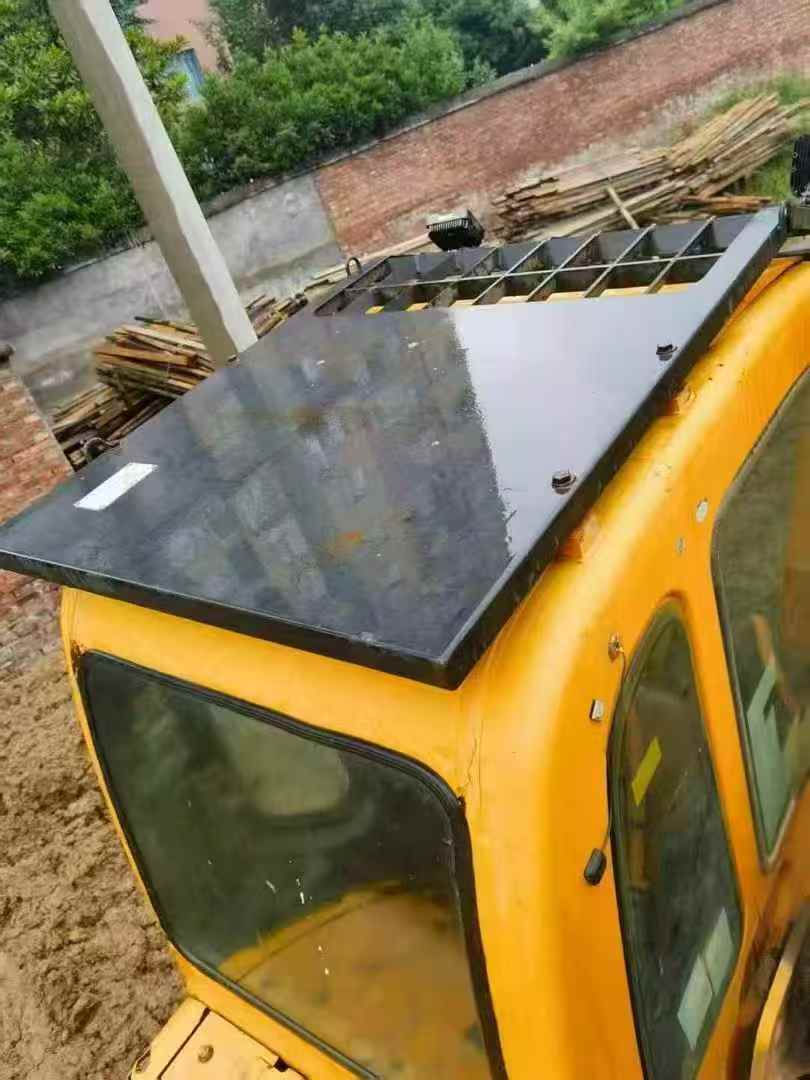 Buy Kobelco SK200-2 Used Excavator / 2