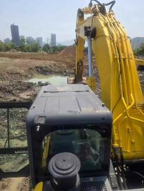 Buy Sumitomo SH360-5 Used Excavator / 9 Buy Sumitomo SH360-5 Used Excavator / 9