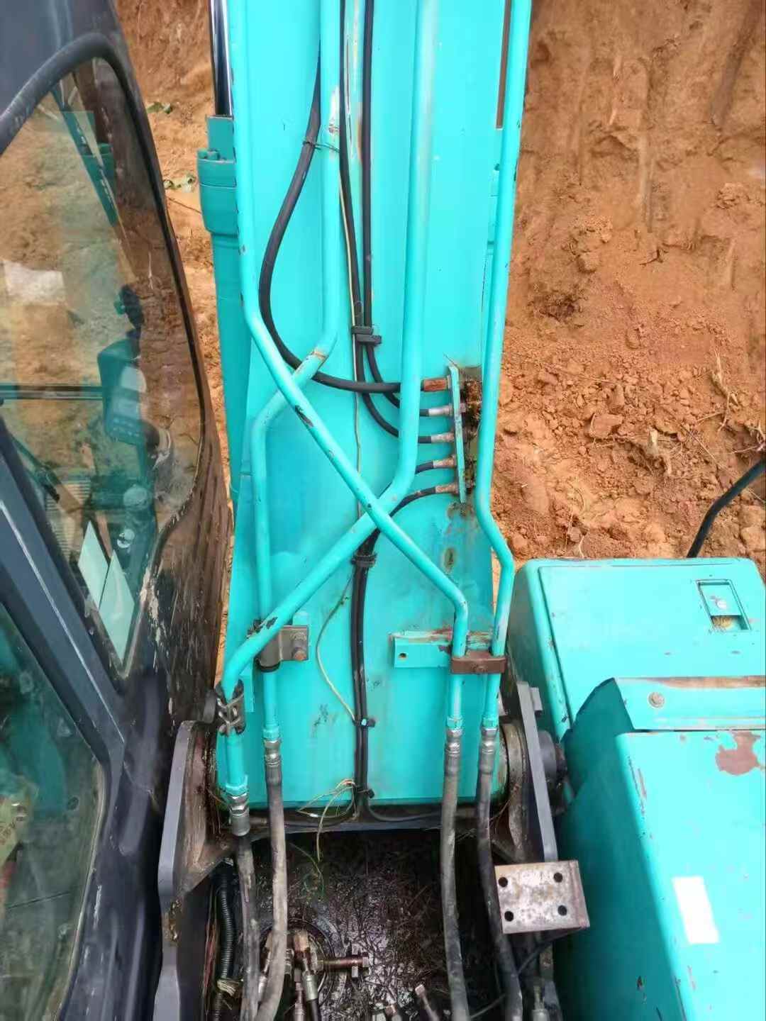 Buy Kobelco SK140 Used Excavator / 5
