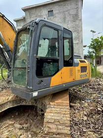 Buy XCMG XE135B Used Excavator / 3 Buy XCMG XE135B Used Excavator / 3