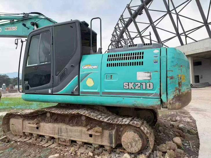 Buy Kobelco SK200-2 Used Excavator / 1