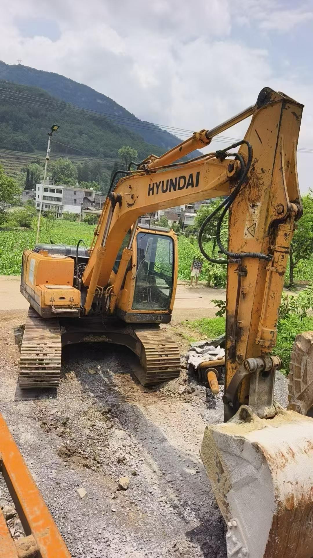 Buy Hyundai R150-7 Used Excavator / 2
