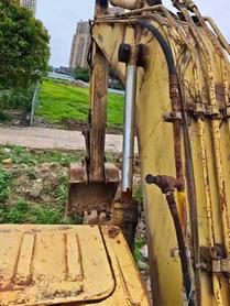 Buy Komatsu PC200-6 Used Excavator / 9 Buy Komatsu PC200-6 Used Excavator / 9