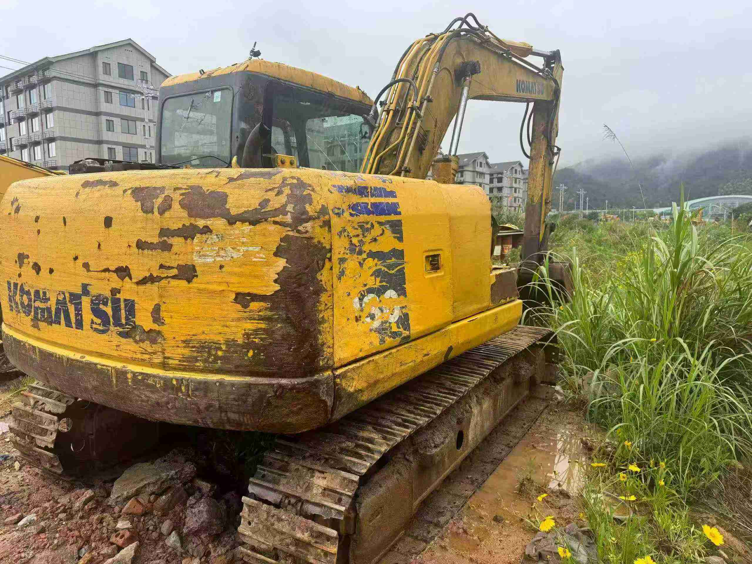 Buy Komatsu PC130-7 Used Excavator / 2