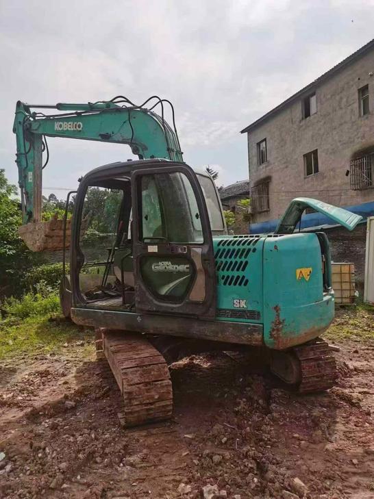 Buy Kobelco SK75 Used Excavator / 1