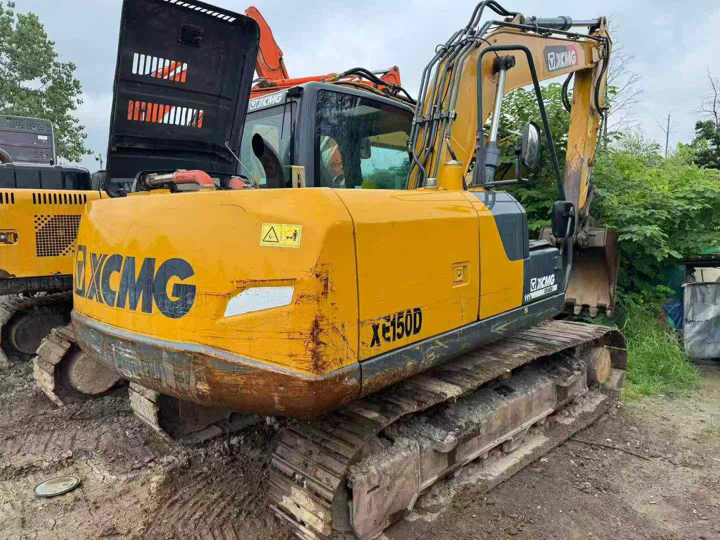 Buy XCMG XE135B Used Excavator / 6