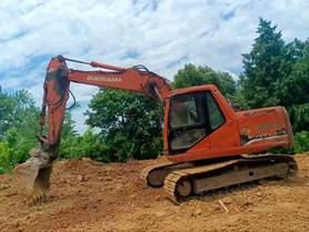 Buy Doosan DH150-7 Used Excavator / 2 Buy Doosan DH150-7 Used Excavator / 2