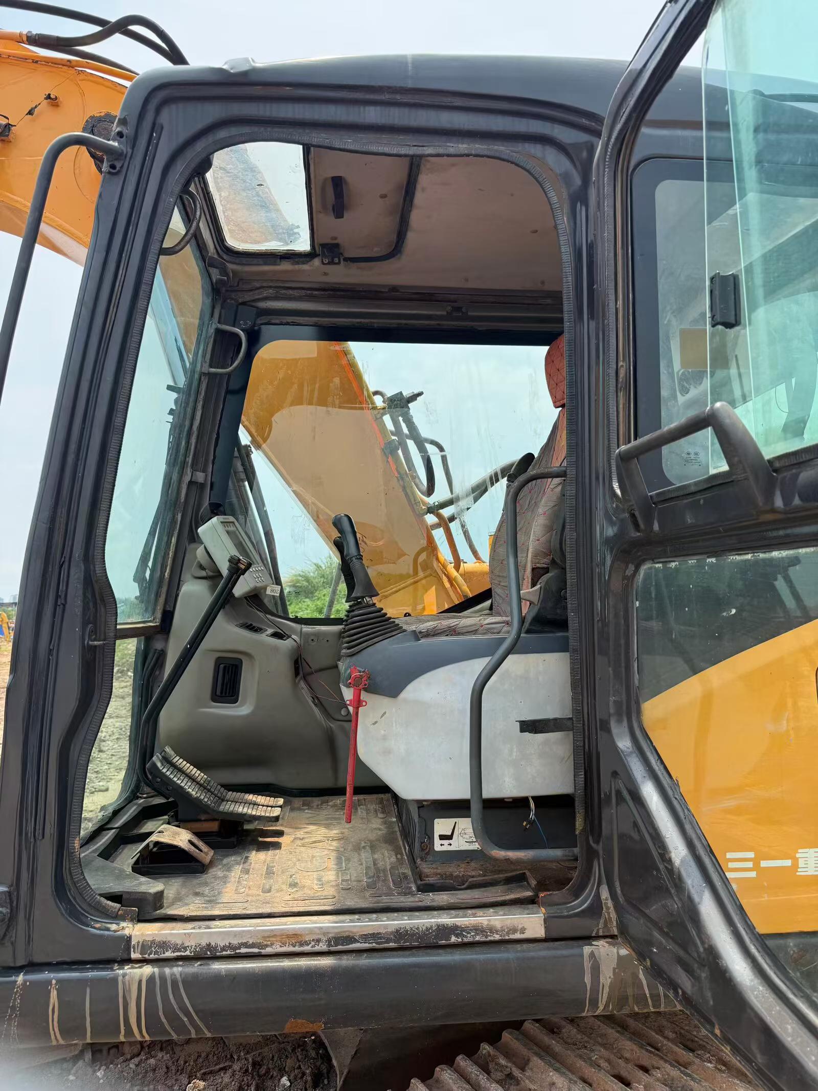 Buy Sany SY135 Used Excavator / 9