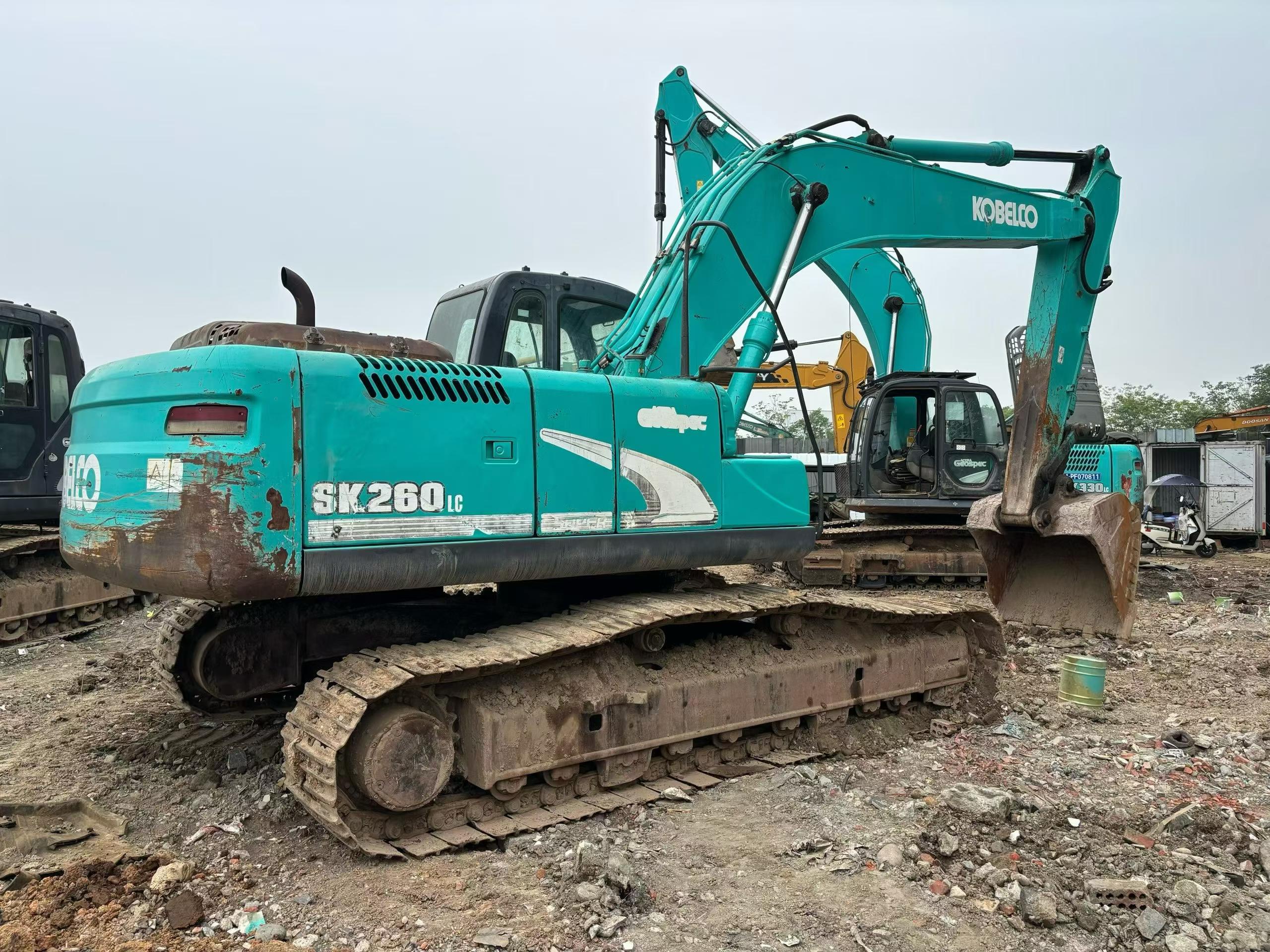 Buy Kobelco SK260 Used Excavator / 2
