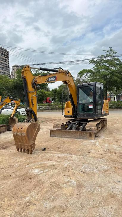 Buy Sany SY75 Used Excavator / 1