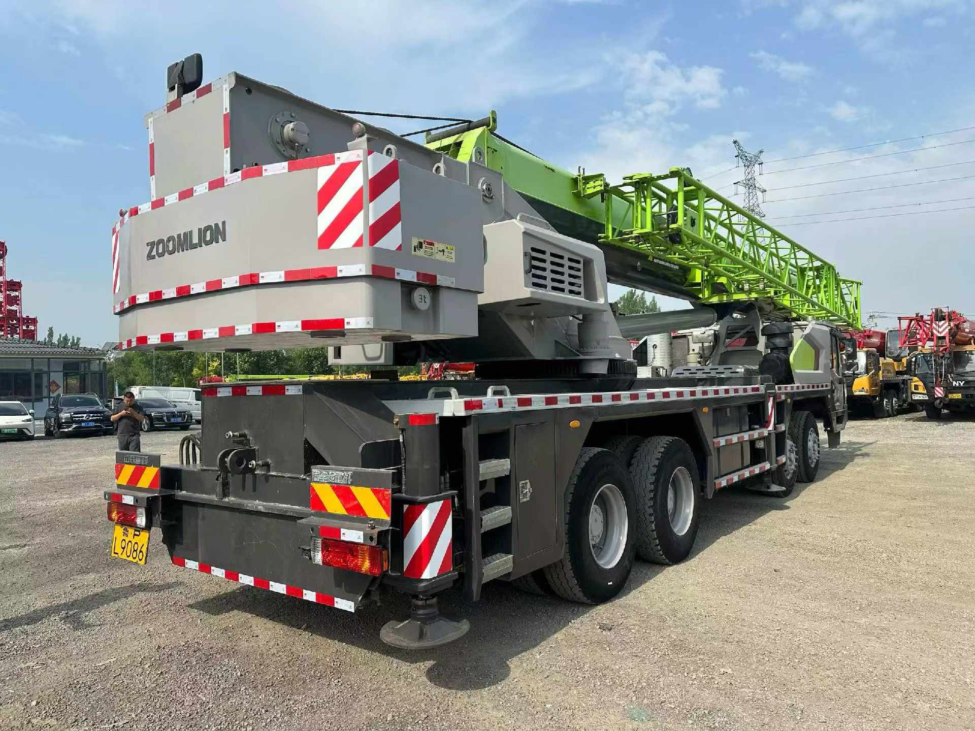 Buy Zoomlion 500A Used Crane / 3
