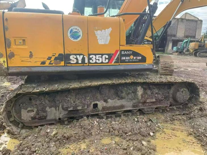 Buy Sany SY135 Used Excavator / 1