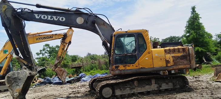 Buy Volvo EC210B Used Excavator / 1