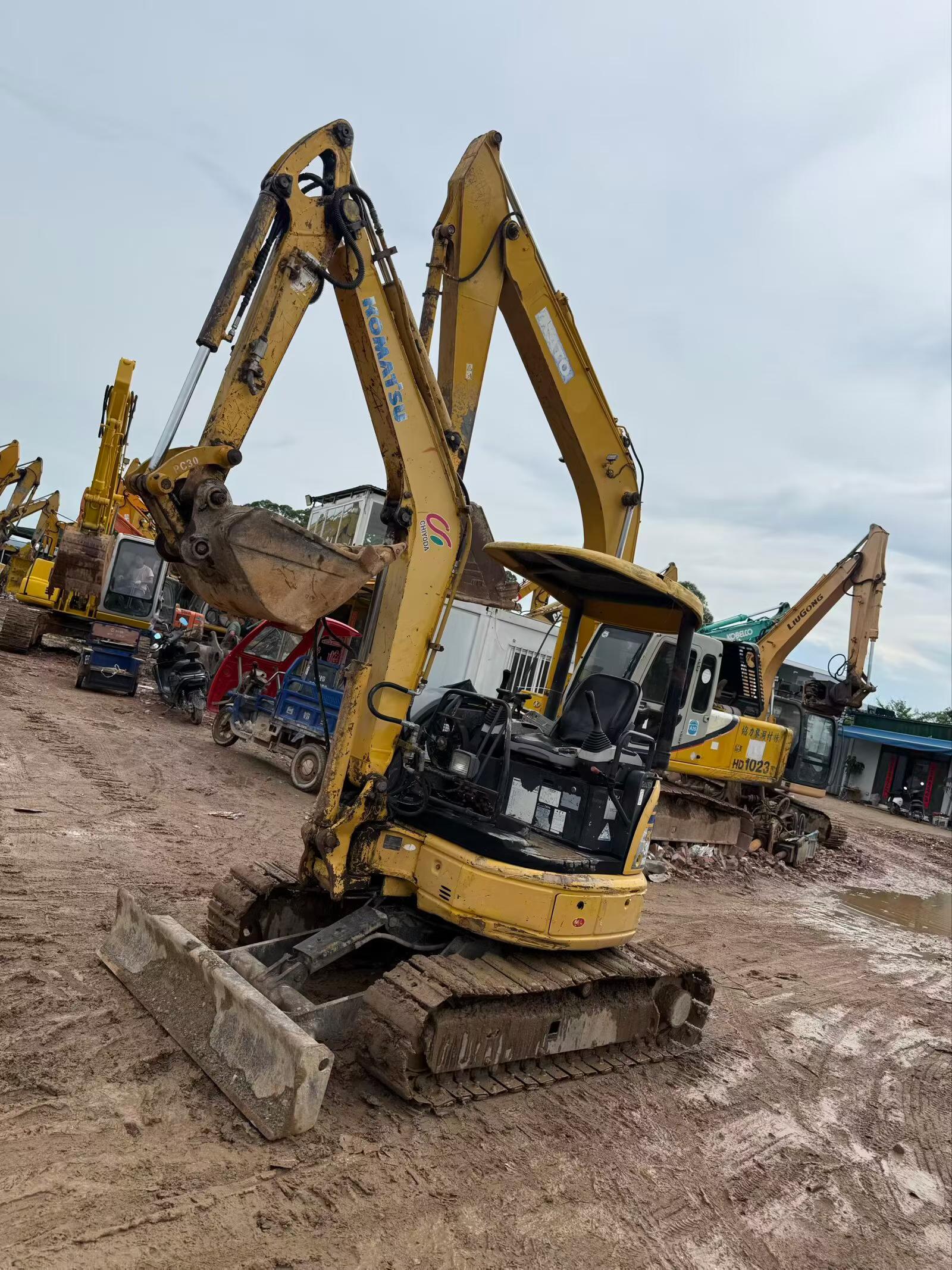 Buy Komatsu PC30MR-2 Used Excavator / 3