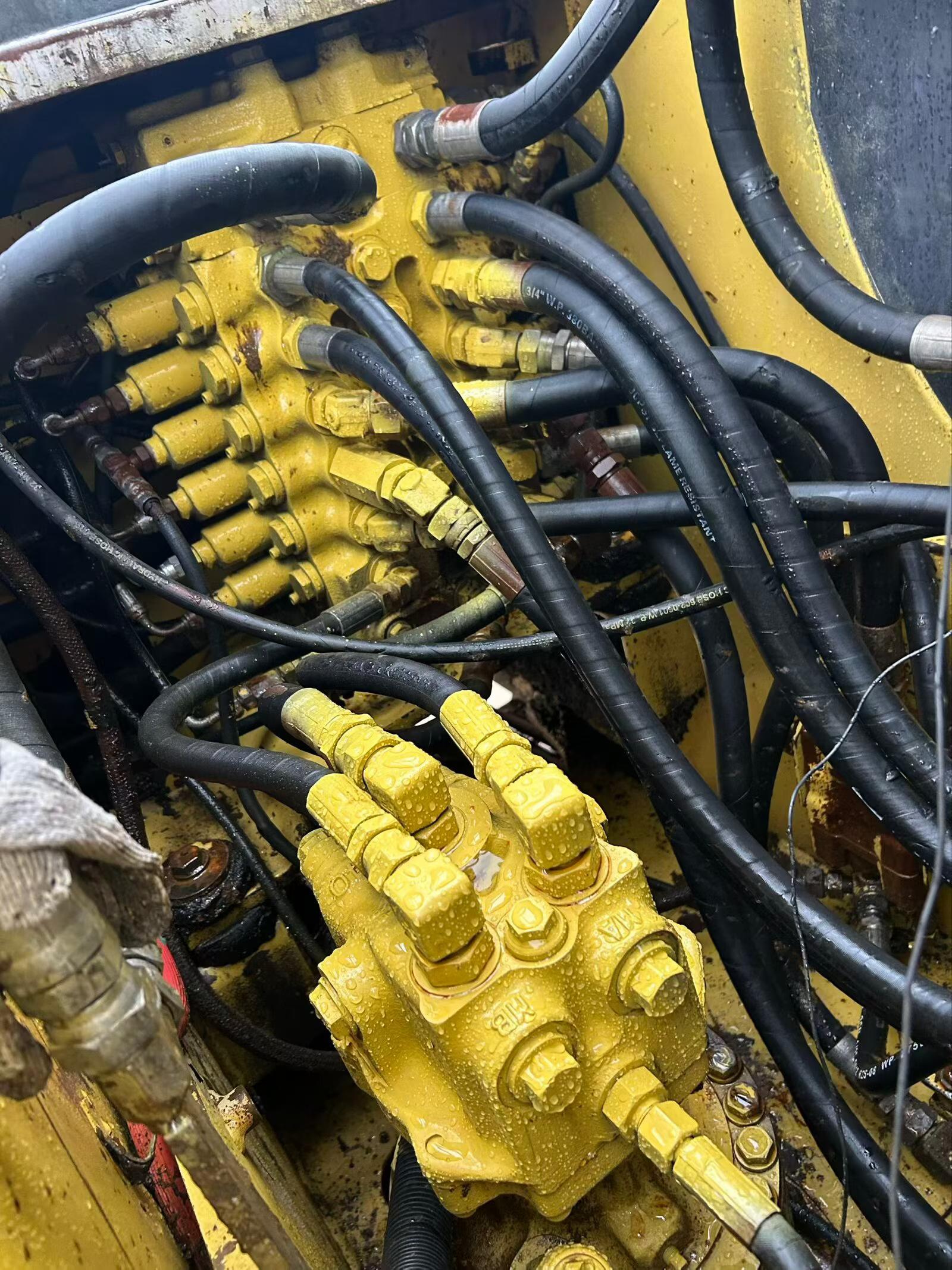 Buy Komatsu PC100-6 Used Excavator / 6