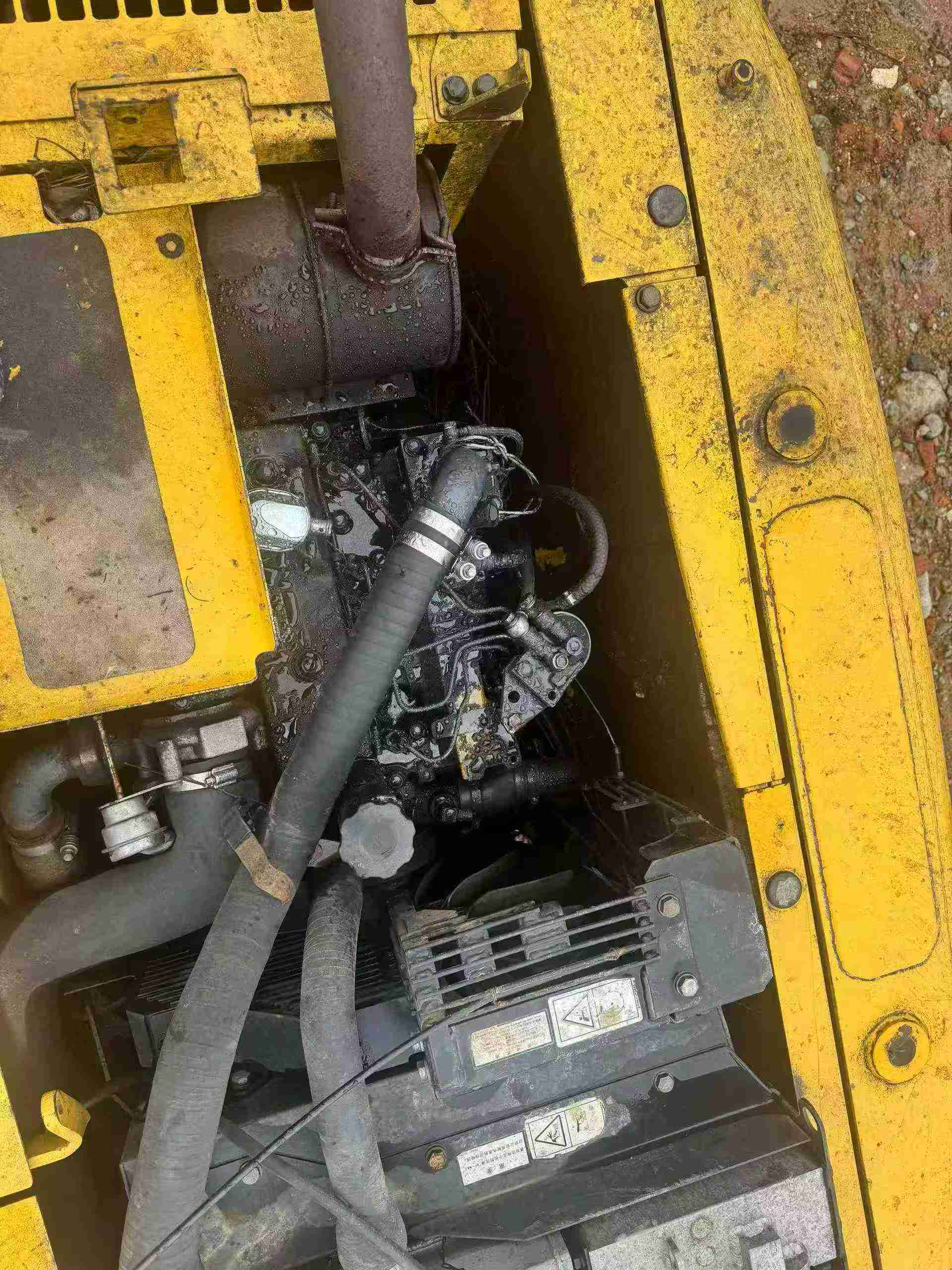 Buy Komatsu PC130-7 Used Excavator / 4