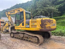 Buy Komatsu PC220-8 Used Excavator / 8 Buy Komatsu PC220-8 Used Excavator / 8