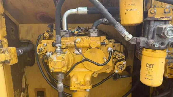 Buy Caterpillar 329D Used Excavator / 1
