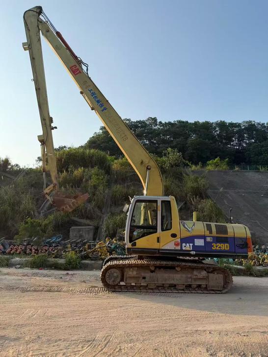 Buy Caterpillar 320C Used Excavator / 1