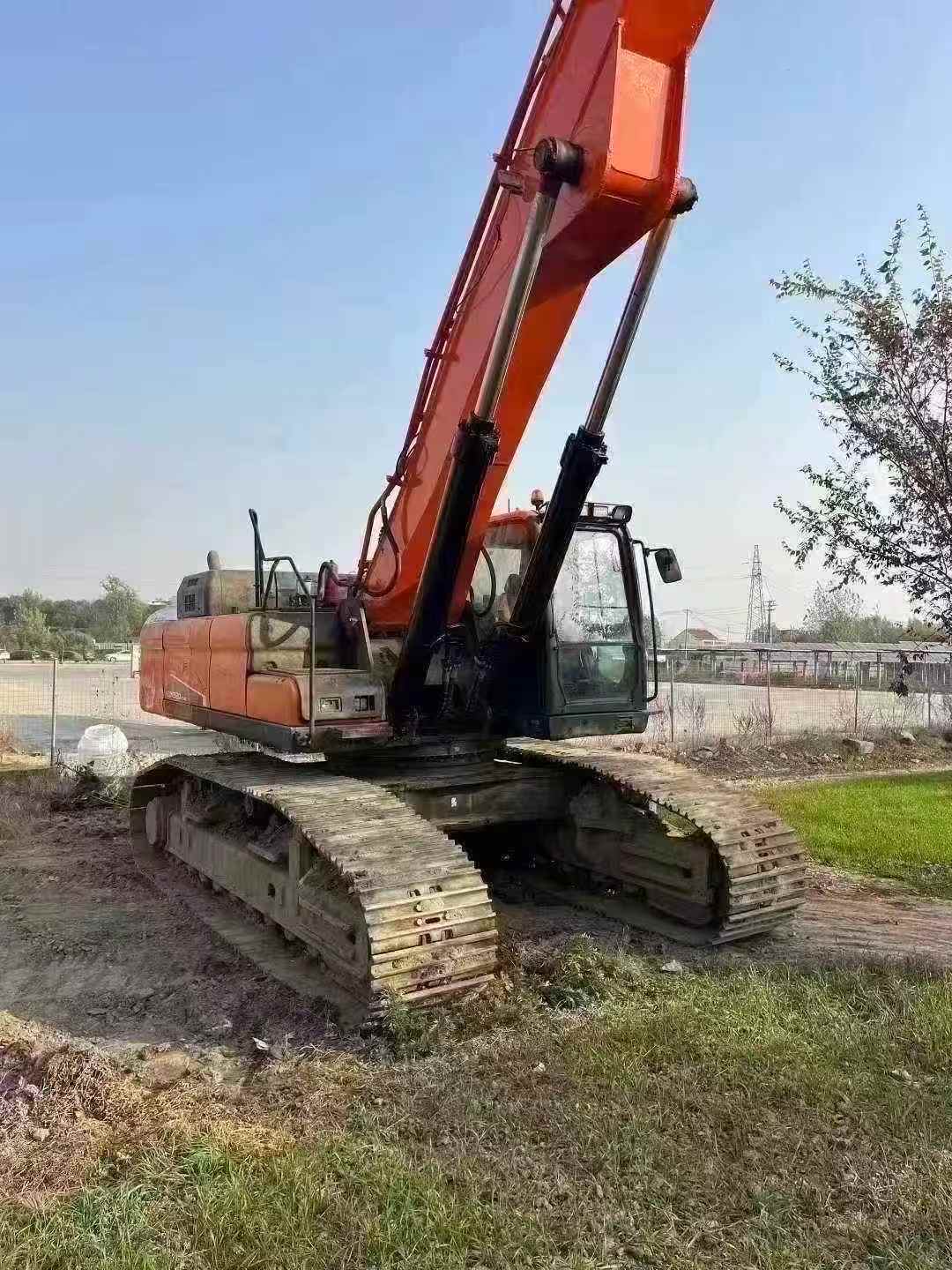 Buy Doosan DX520LC Used Excavator / 7