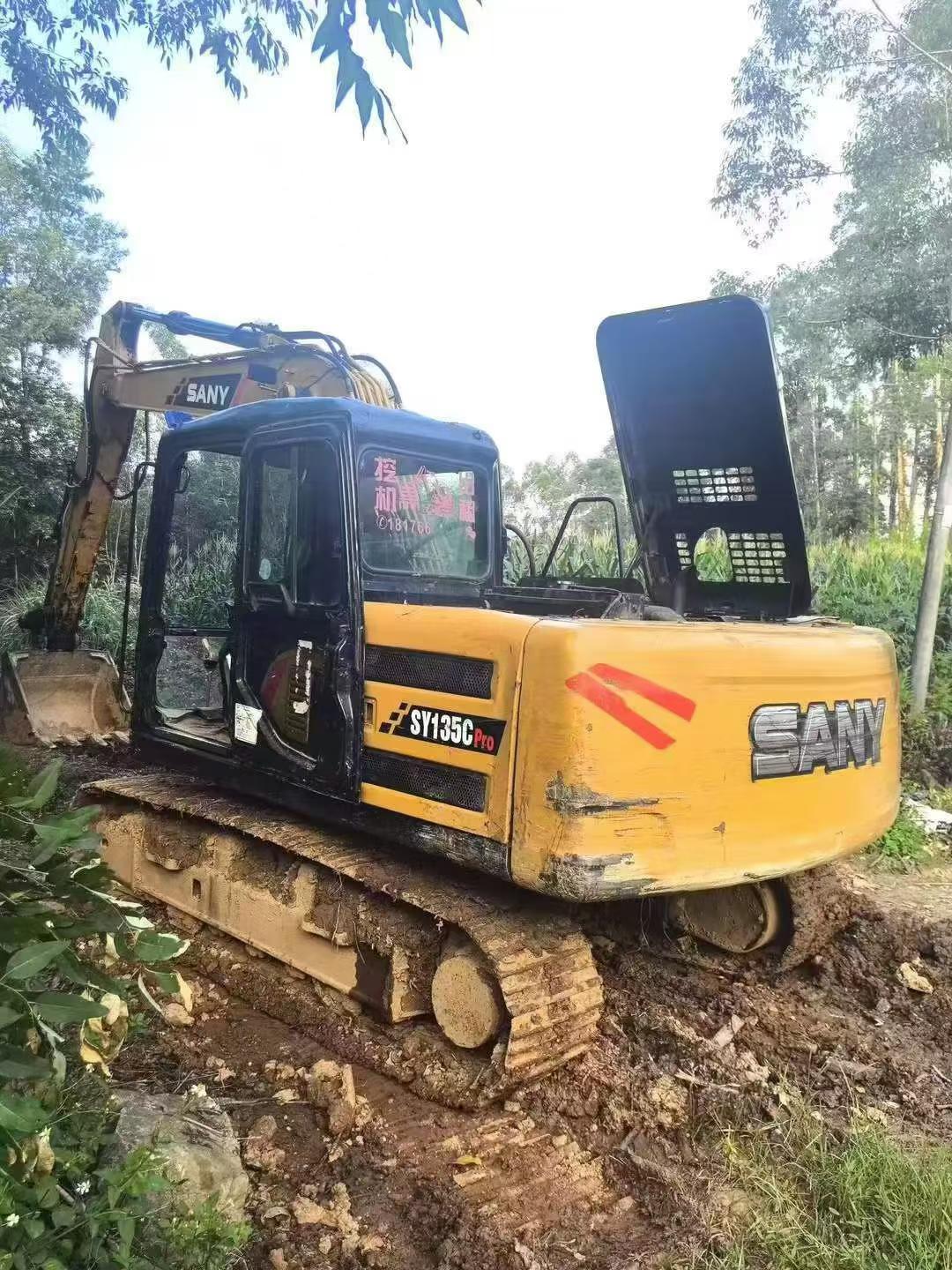 Buy Sany SY135 Used Excavator / 3 Buy Sany SY135 Used Excavator / 3