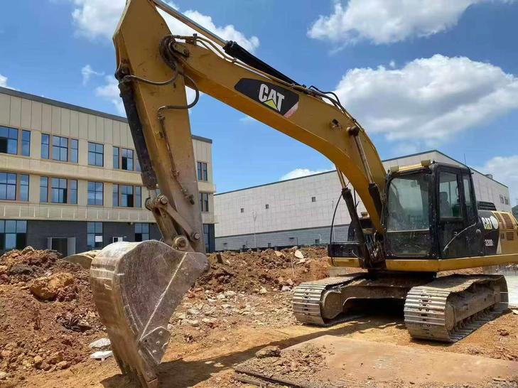 Buy Caterpillar 320D Used Excavator / 1