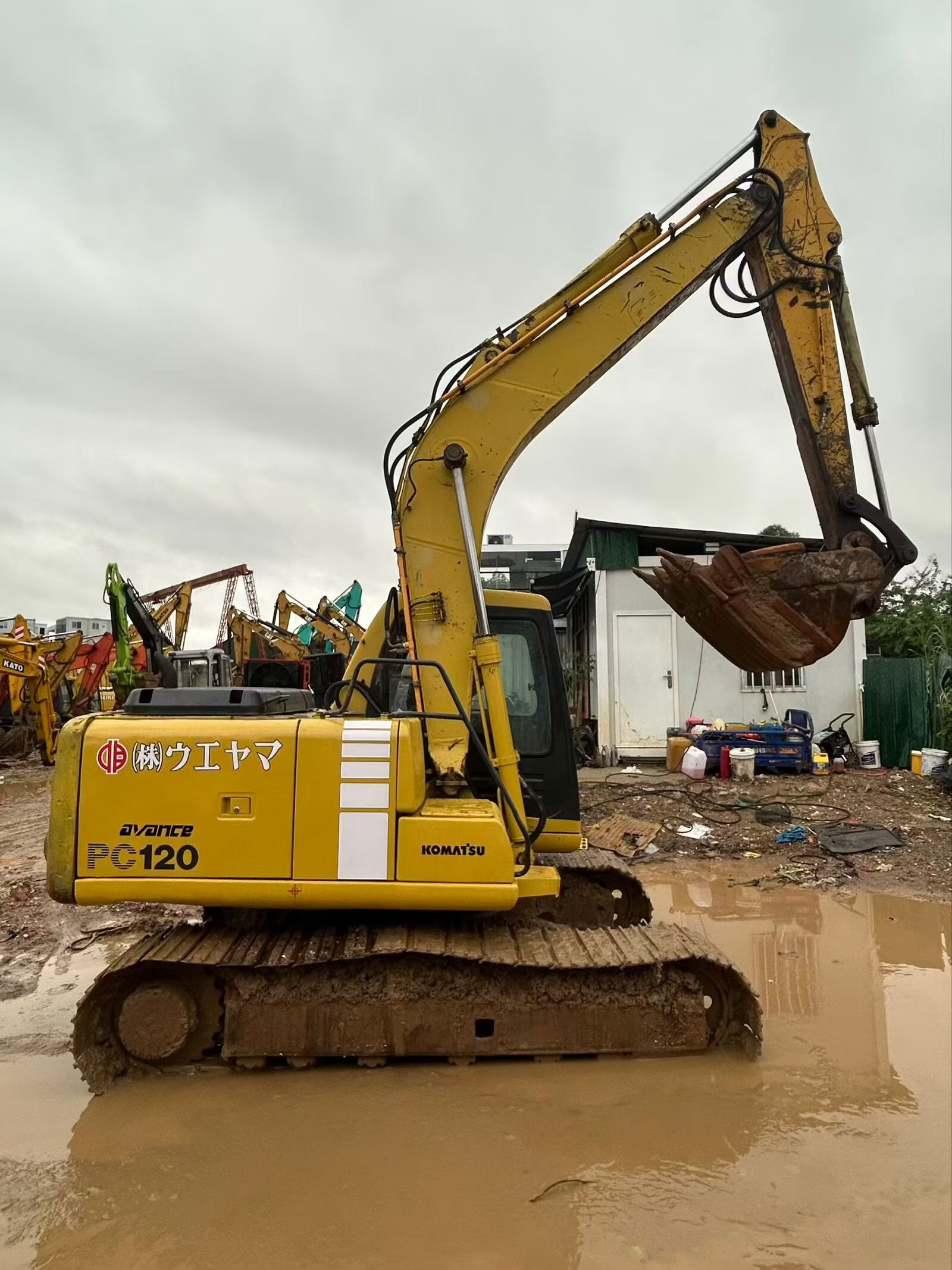 Buy Komatsu PC100-6 Used Excavator / 2