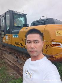 Buy XCMG XE200DA Used Excavator / 2 Buy XCMG XE200DA Used Excavator / 2