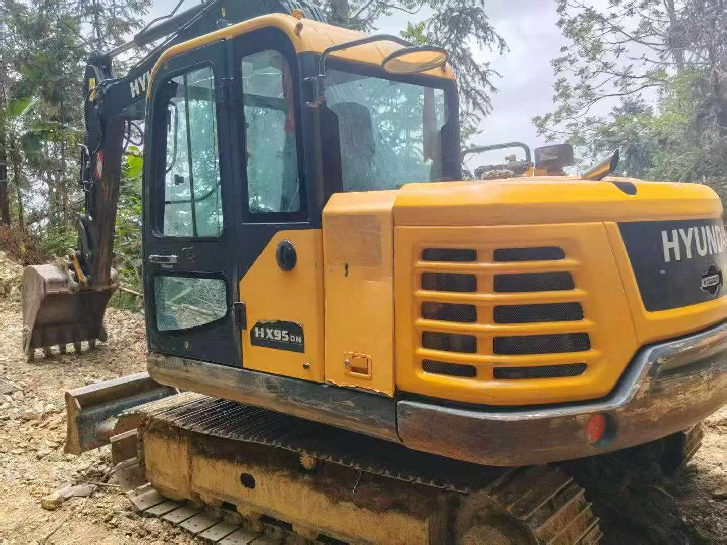Buy Hyundai R75VS Used Excavator / 2