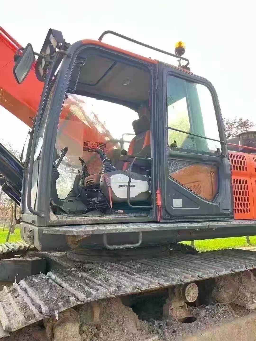 Buy Doosan DX520LC Used Excavator / 6