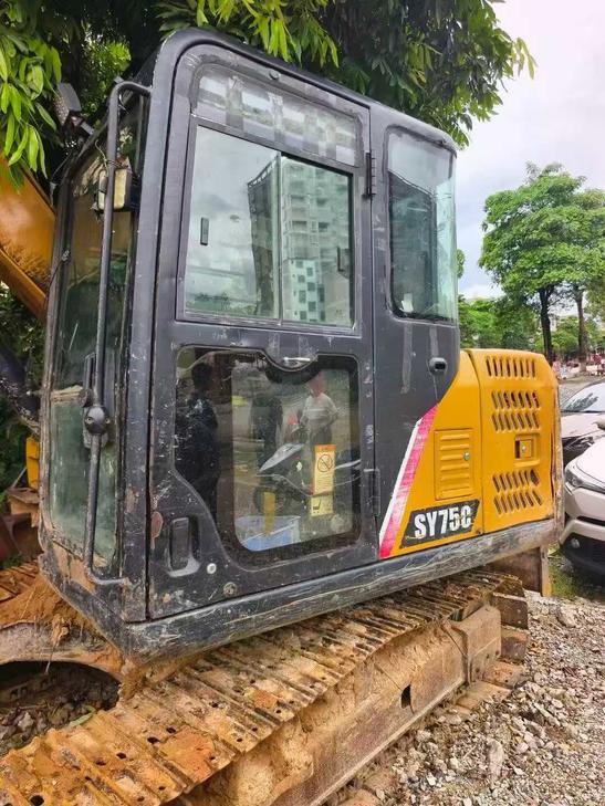 Buy Sany SY75 Used Excavator / 1