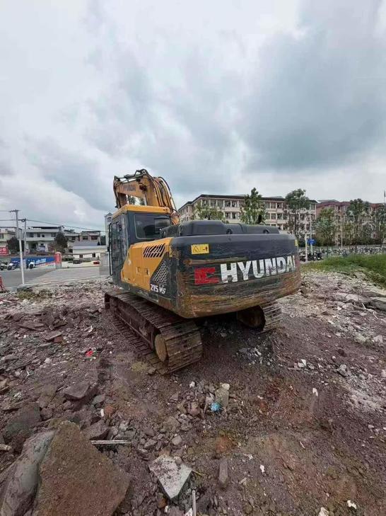Buy Hyundai R215-7 Used Excavator / 1