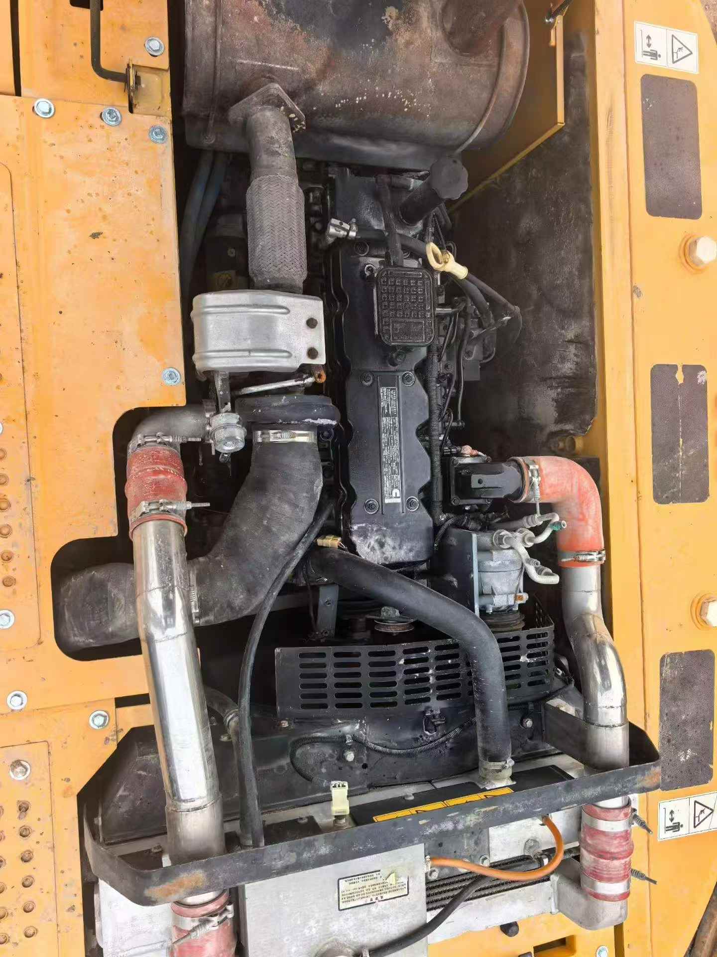 Buy XCMG XE200 Used Excavator / 8